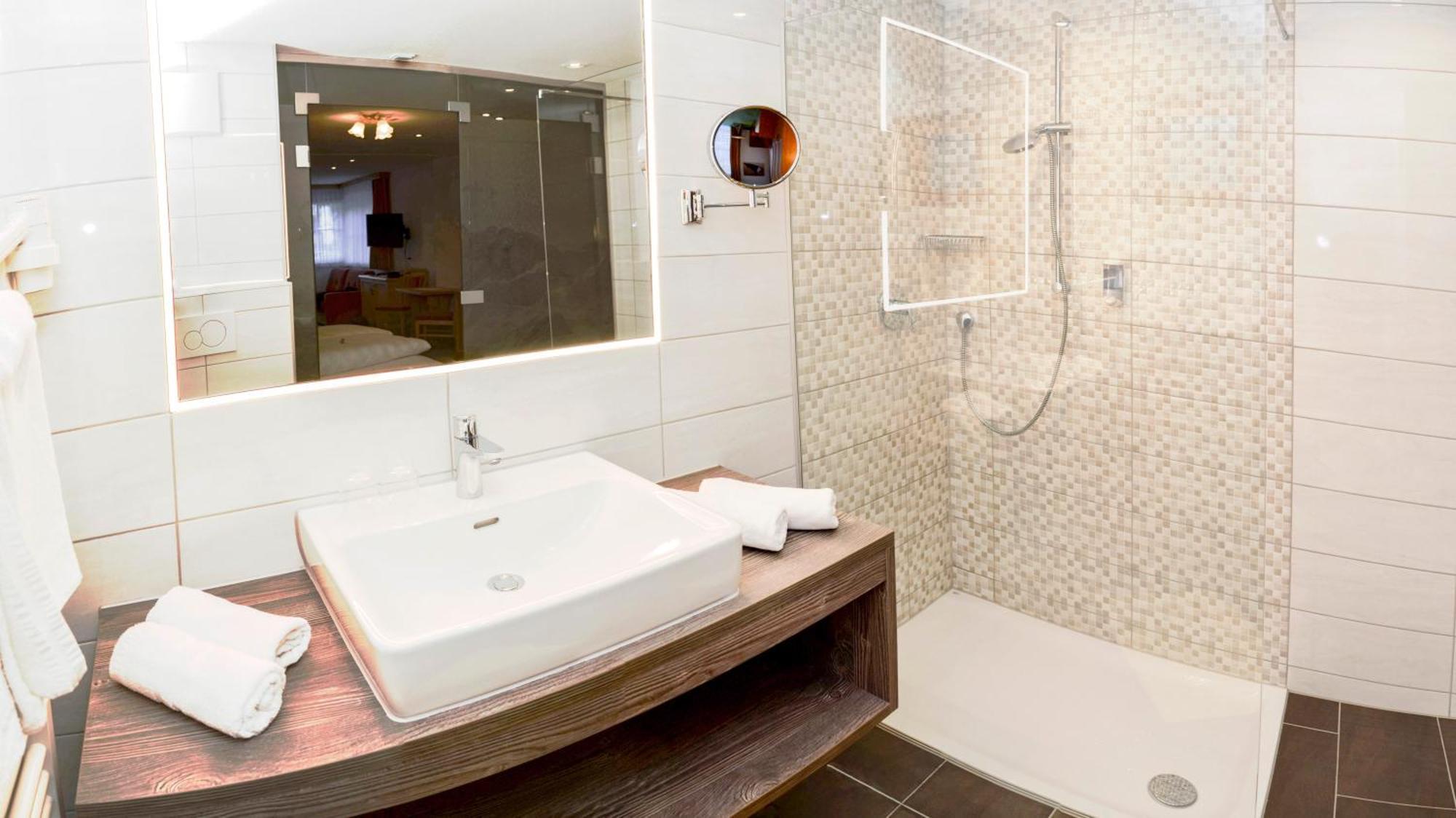 אישגל Hotel Garni Alpenblick מראה חיצוני תמונה